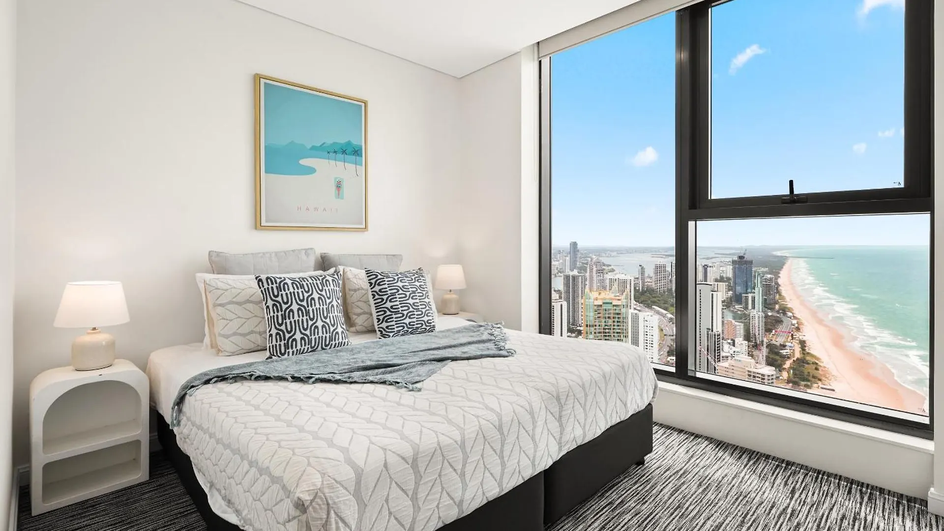 Skyhigh Suite With Ocean Views - Pet Friendly Gold Coast